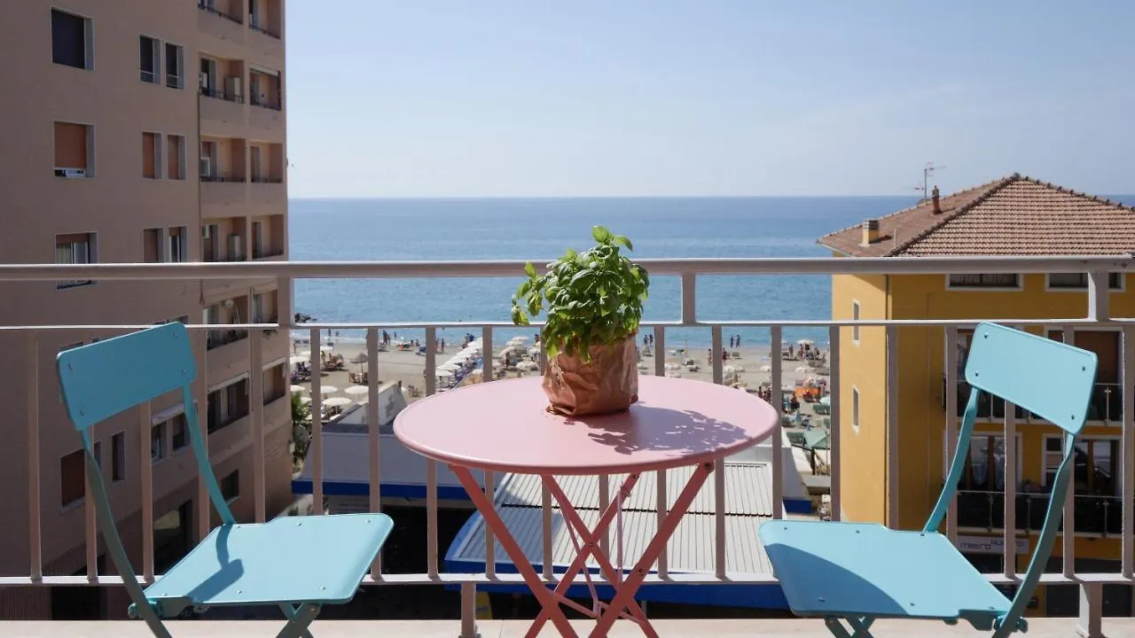 Babyaccommodation Family Panoramic I Pietra Ligure 0*,